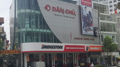 Hà Nội: Đại lý Dầu Motul - Lốp Dân chủ